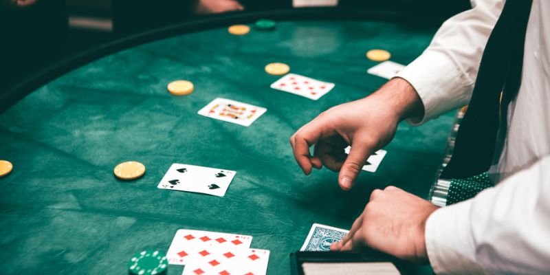 Lợi ích thuật ngữ poker